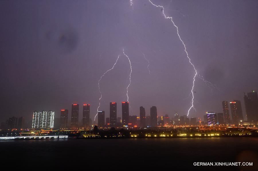 CHINA-HUNAN-CHANGSHA-LIGHTNING (CN)