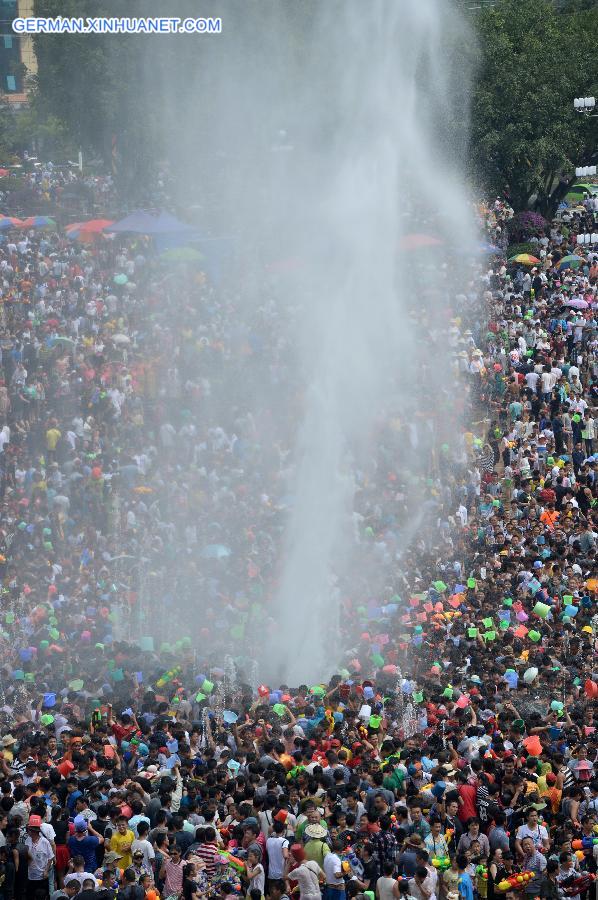 CHINA-YUNNAN-DEHONG-WATER-SPRINKLING FESTIVAL (CN) 