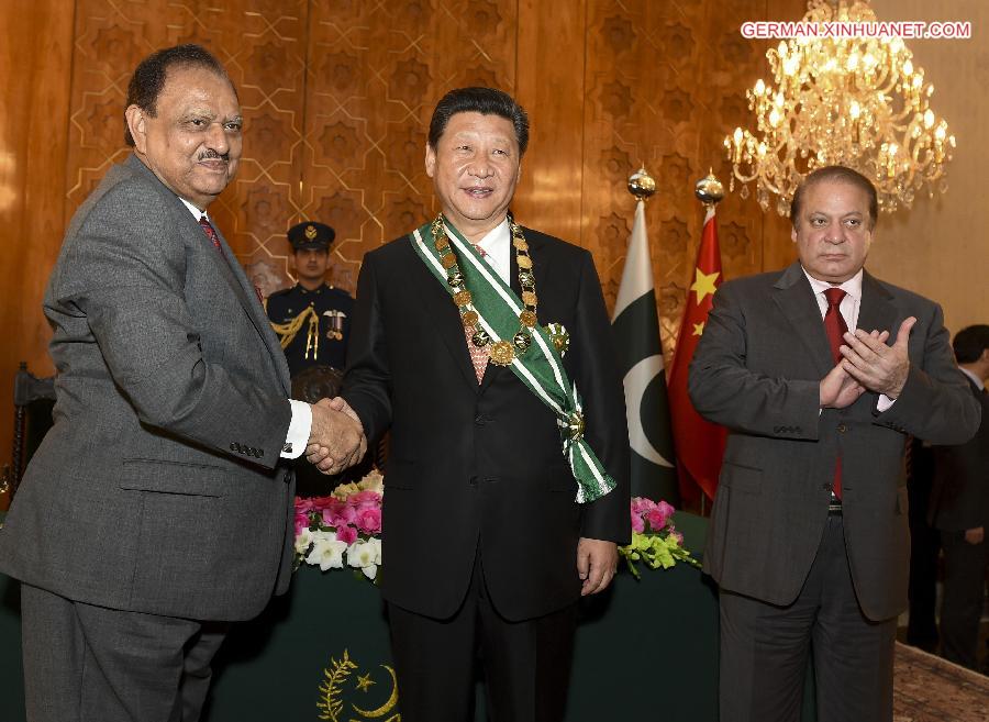 PAKISTAN-CHINA-XI JINPING-MEDAL