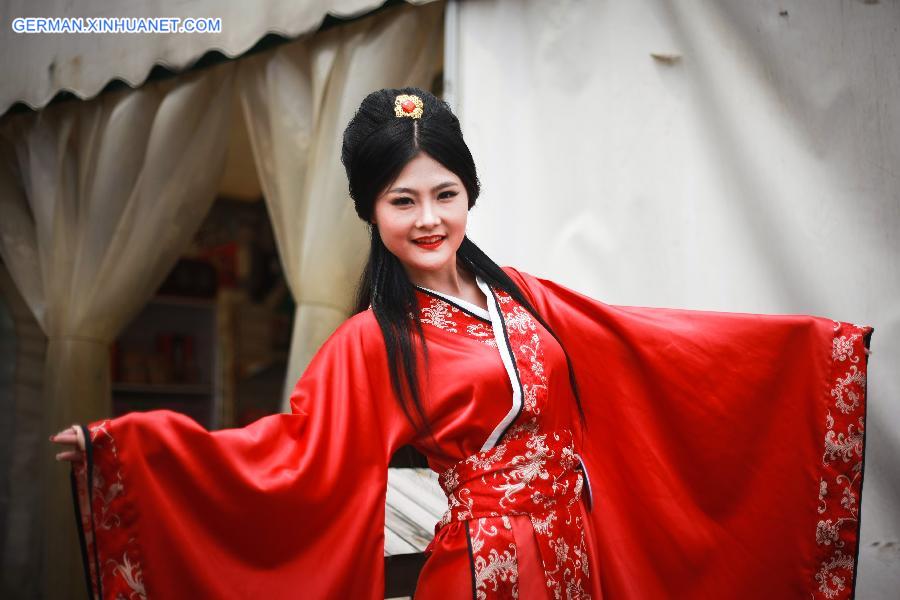 CHINA-HENAN-CULTURE-HAN DRESS SHOW(CN)