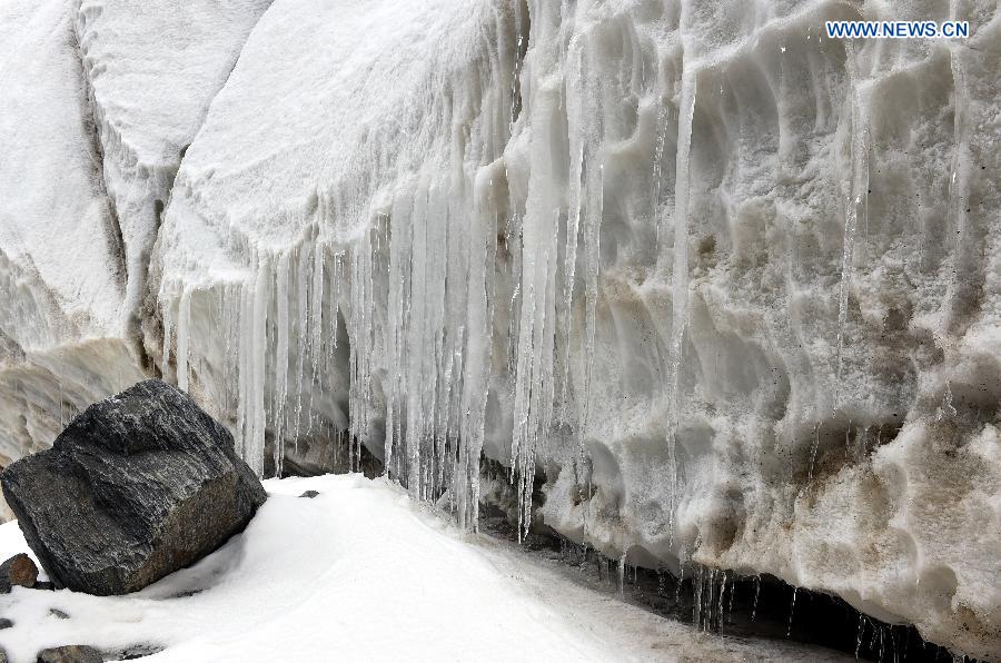 CHINA-GANSU-QILIAN MOUNTAINS-GLACIER-SHRINKING (CN)