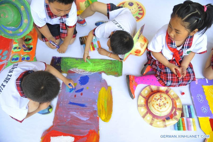 CHINA-BEIJING-CHILDREN'S DAY-PAINTING ACTIVITY(CN)