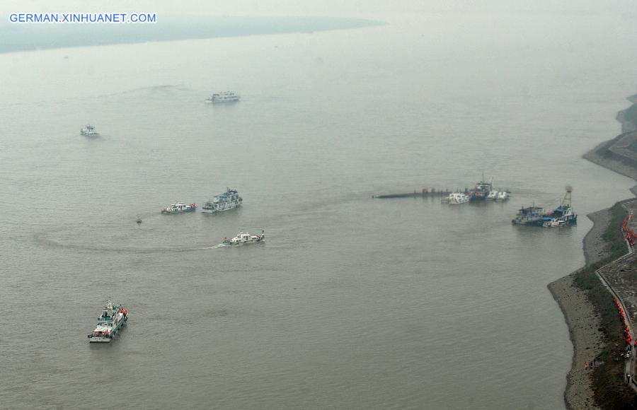 CHINA-HUBEI-JIANLI-SINKING SHIP-RESCUE (CN)