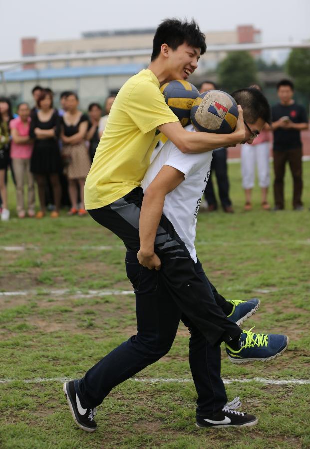 (CORRECTION)#CHINA-HUBEI-COLLEGE ENTRANCE EXAM-RELAXATION (CN)