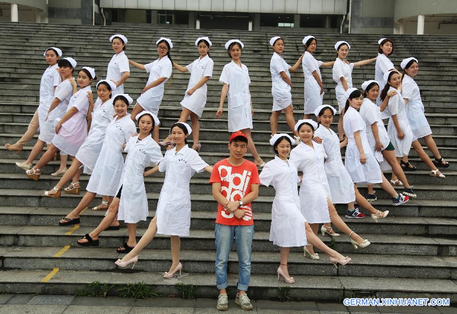 #CHINA-GRADUATION SEASON-PHOTOS (CN)