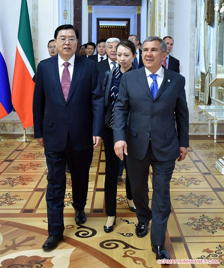 RUSSIA-KAZAN-CHINA-ZHANG DEJIANG-MINNIKHANOV-MEETING