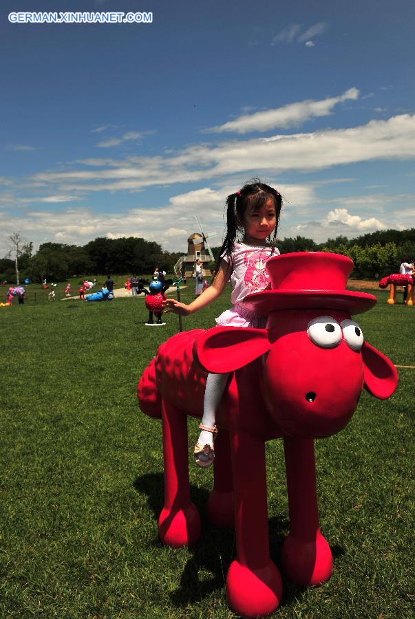 CHINA-BEIJING-LILY FLOWER FESTIVAL(CN)