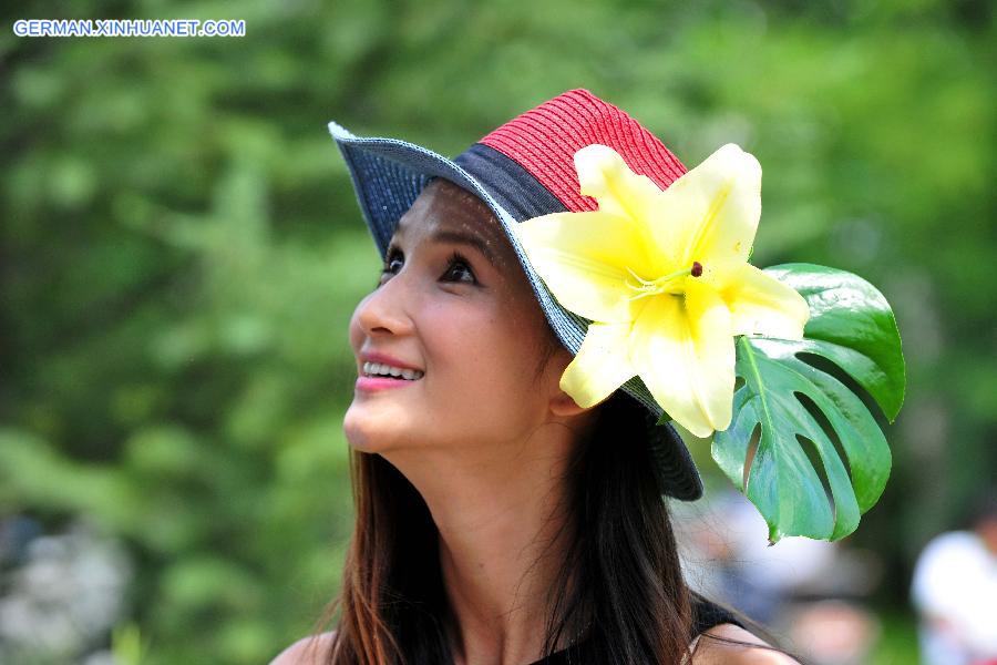 CHINA-BEIJING-LILY FLOWER FESTIVAL(CN)