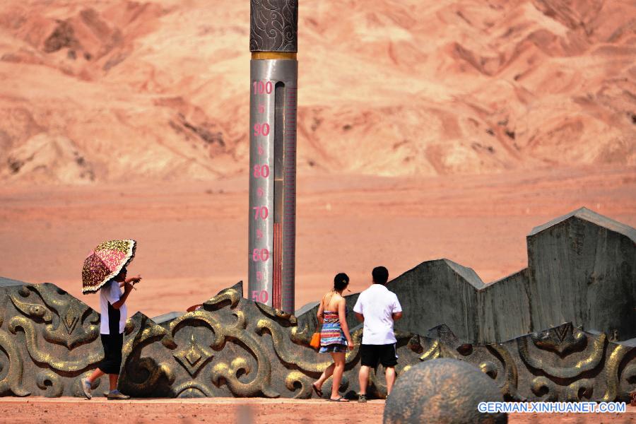 #CHINA-XINJIANG-TURPAN-HUOYAN MOUNTAIN-HIGH TEMPERATURE (CN)