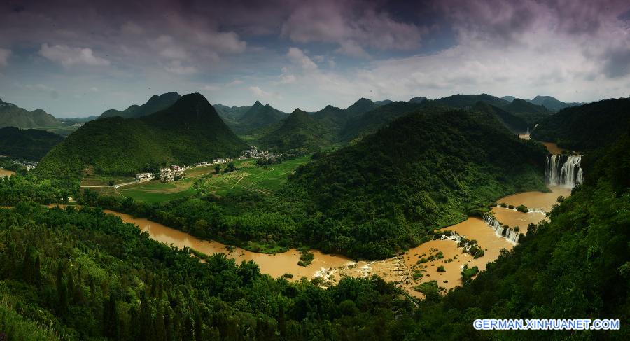 #CHINA-YUNNAN-JIULONG WATERFALLS (CN) 