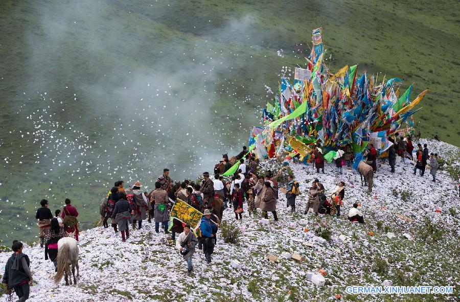 CHINA-SICHUAN-RELIGION-BURNING OFFERINGS FESTIVAL (CN)