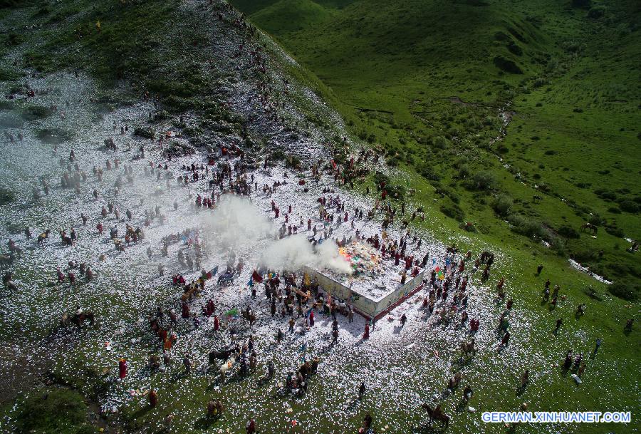 CHINA-SICHUAN-RELIGION-BURNING OFFERINGS FESTIVAL (CN)