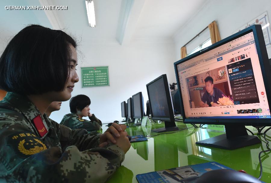 CHINA-YUNNAN-DEHONG-ANTI-DRUG FEMALE SOLDIER(CN)