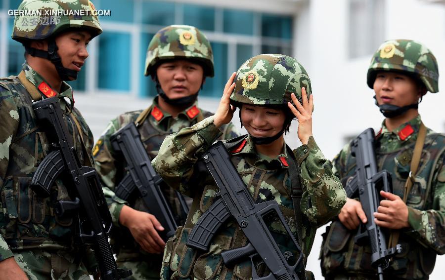 CHINA-YUNNAN-DEHONG-ANTI-DRUG FEMALE SOLDIER(CN)