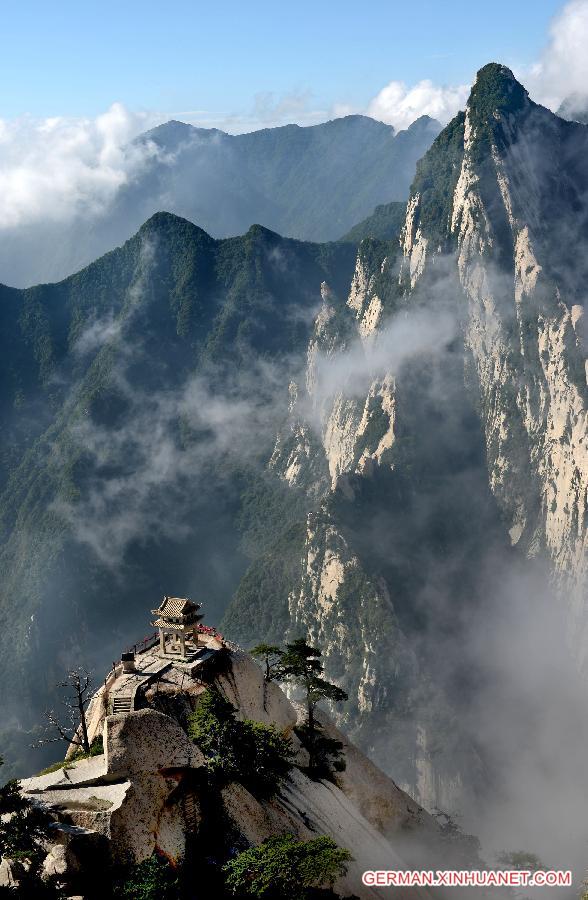 CHINA-SHAANXI-HUASHAN MOUNTAIN-VIEWS (CN)