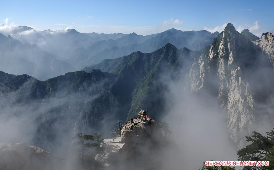 CHINA-SHAANXI-HUASHAN MOUNTAIN-VIEWS (CN)