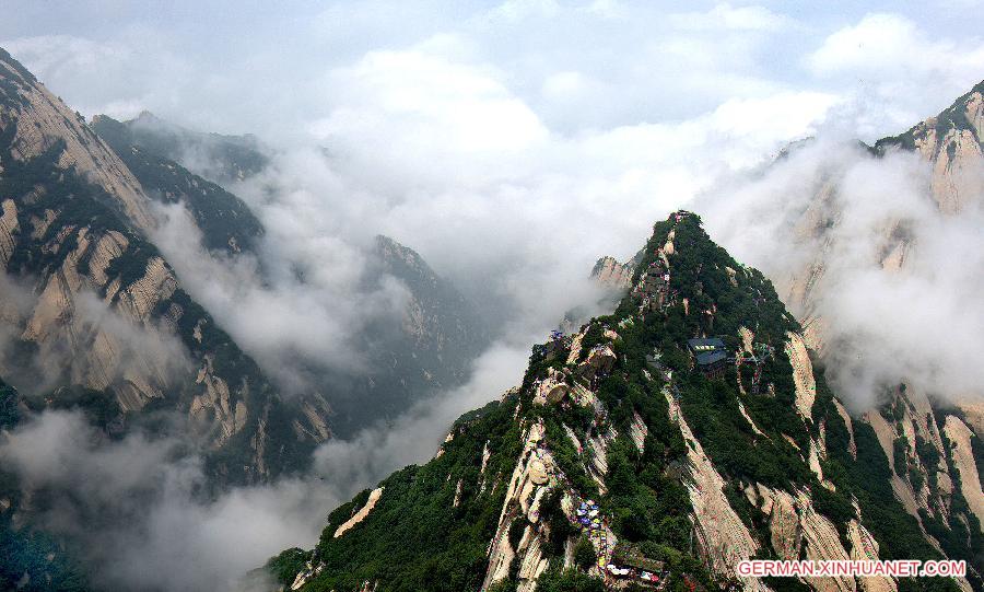 CHINA-SHAANXI-HUASHAN MOUNTAIN-VIEWS (CN)