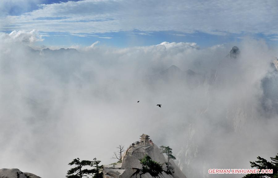 CHINA-SHAANXI-HUASHAN MOUNTAIN-VIEWS (CN)