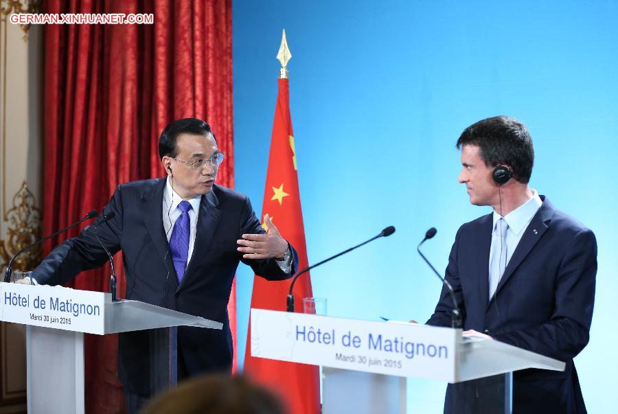 FRANCE-CHINA-LI KEQIANG-MANUEL VALLS-PRESS CONFERENCE