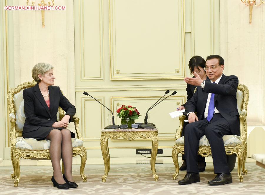 FRANCE-CHINESE PREMIER-MEETING (CN)