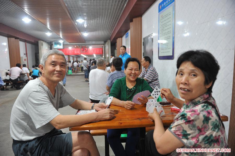 CHINA-CHONGQING-BOMB SHELTER-COOLING OFF(CN)