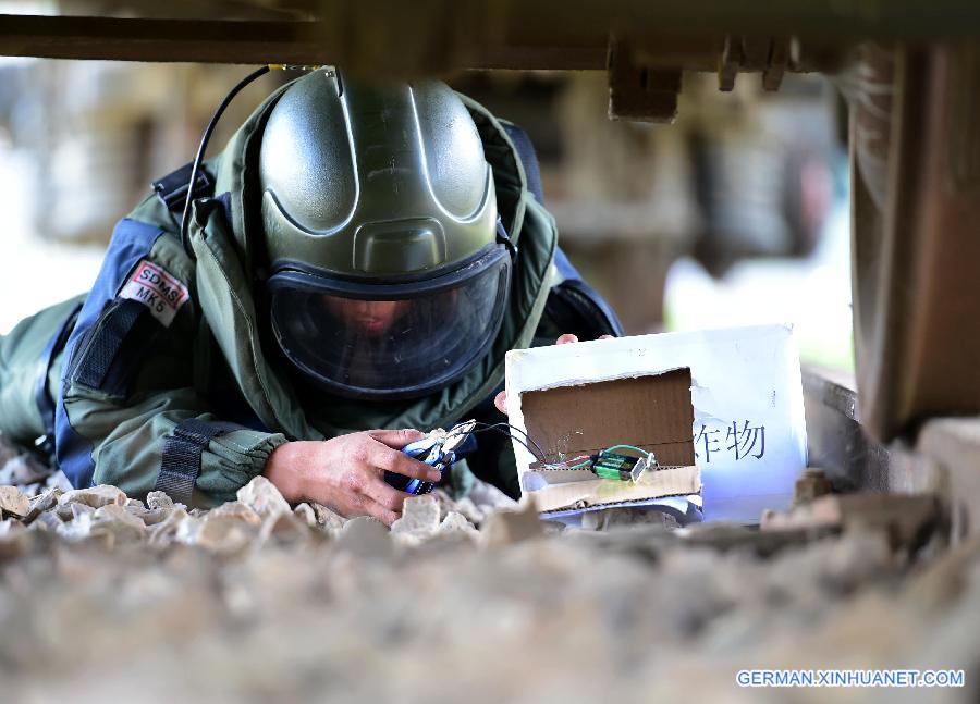 CHINA-TIANJIN-BOMB DISPOSAL DRILL (CN)