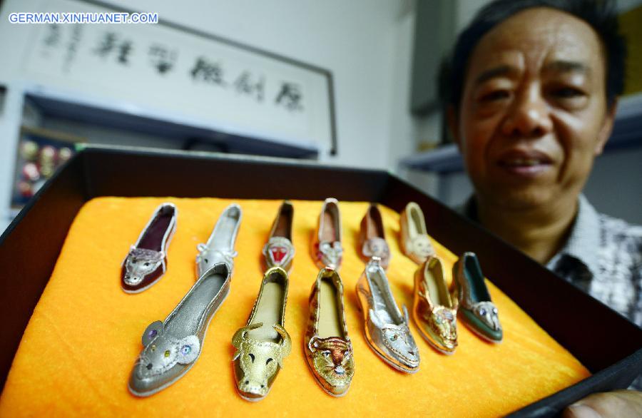 CHINA-JINAN-SHOEMAKER-ART (CN)