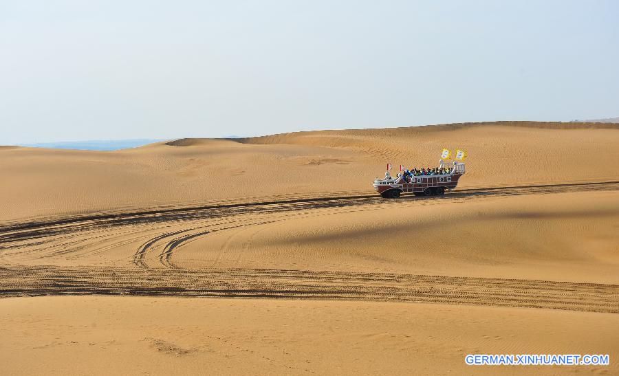 CHINA-INNER MONGOLIA-ORDOS-DESERT TOURISM (CN)