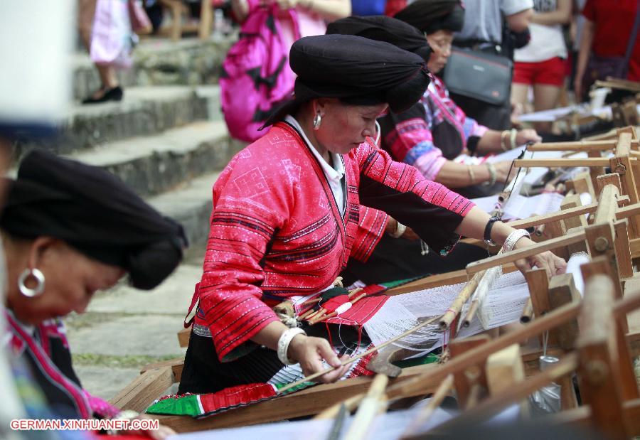 #CHINA-GUANGXI-GUILIN-DRYING CLOTHES FESTIVAL (CN)