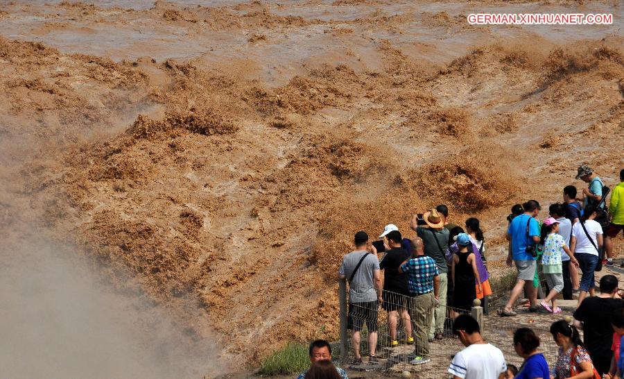 #CHINA-SHANXI-LINFEN-HUKOU WATERFALL (CN)