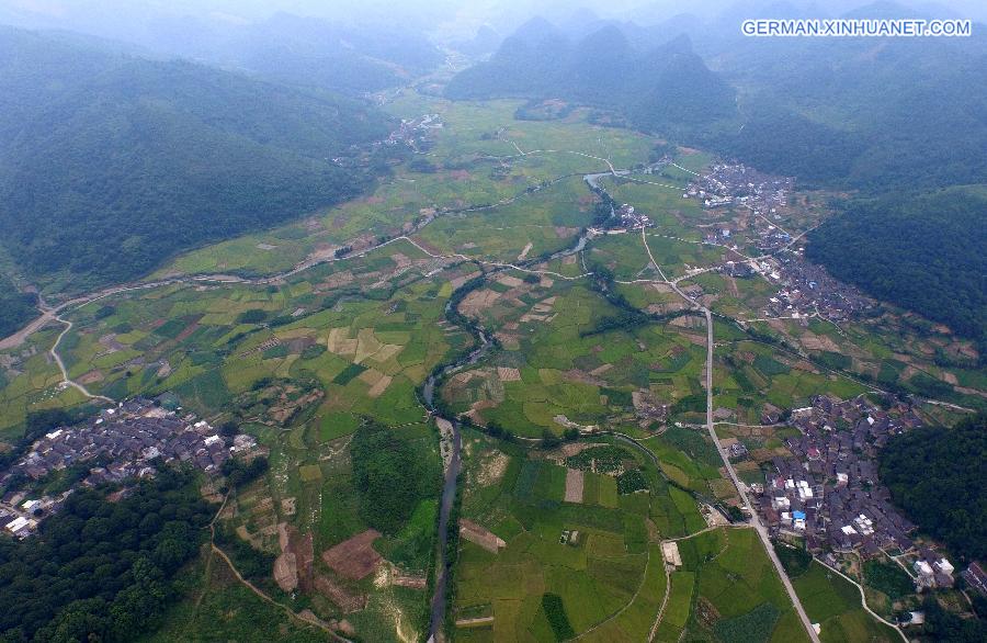 CHINA-GUANGXI-RICE-HARVEST(CN)