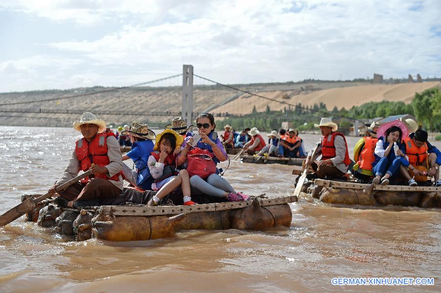 CHINA-NINGXIA-ZHONGWEI-DESERT-TOURISM (CN)