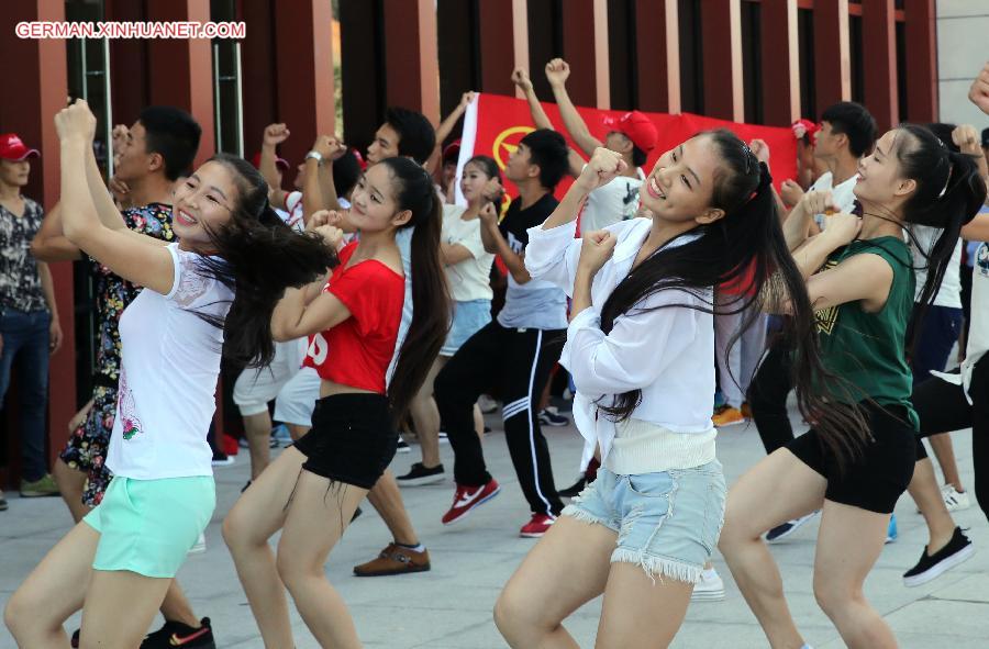 CHINA-FUJIAN-WUYISHAN-FLASH MOB (CN)