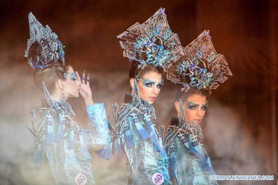 CHINA-BEIJING-ART SCHOOL-FASHION SHOW (CN)