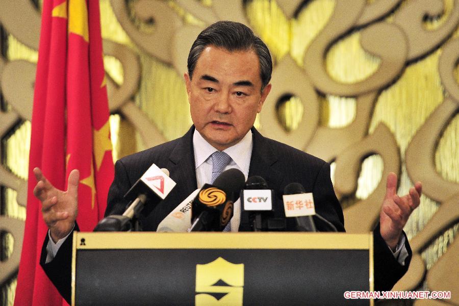 SINGAPORE-CHINA-FM-PRESS