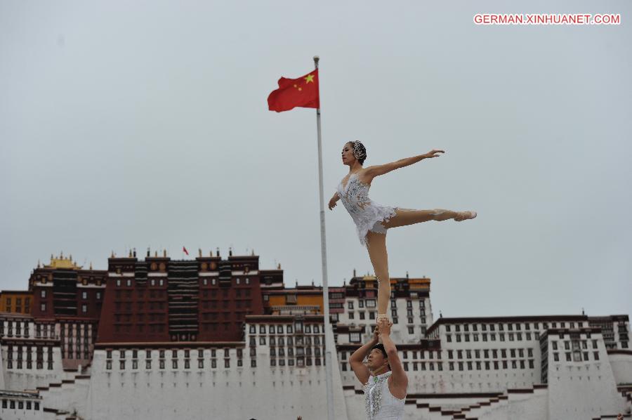 CHINA-TIBET-LHASA-ART PERFORMANCE(CN)