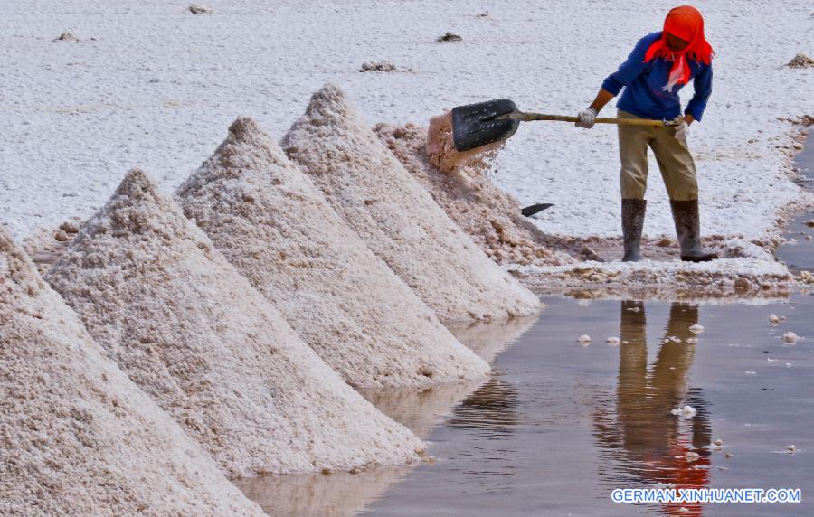 #CHINA-GANSU-YANCHI VILLAGE-SALT HARVEST(CN)