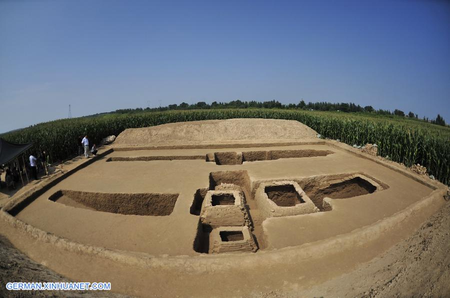 CHINA-HEBEI-HUANGHUA-HAN DYNASTY TOMB (CN)