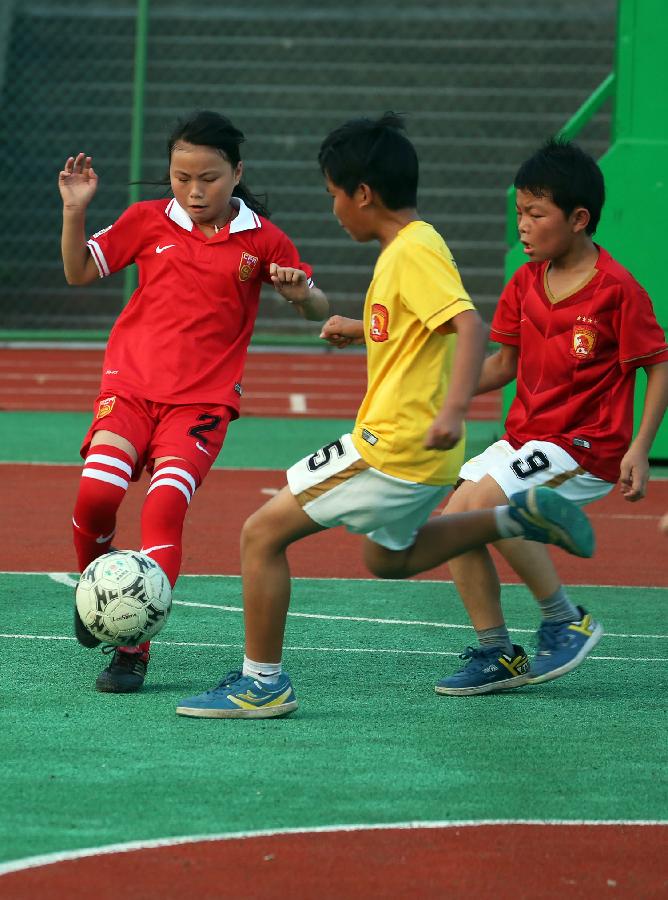 #CHINA-SICHUAN-HUAYING-PUPILS-FOOTBALL DREAM(CN)