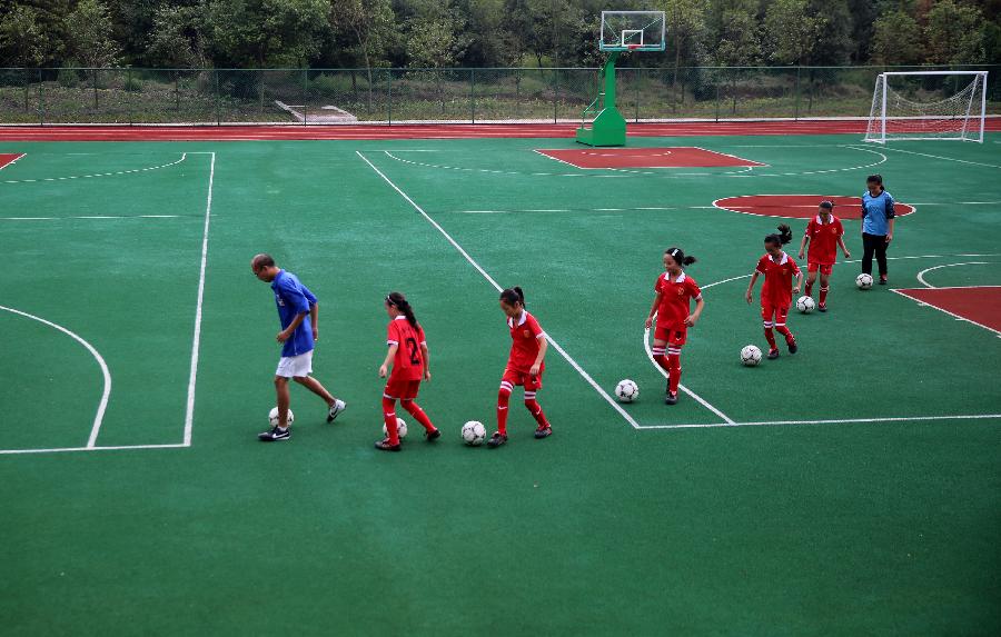 #CHINA-SICHUAN-HUAYING-PUPILS-FOOTBALL DREAM(CN)