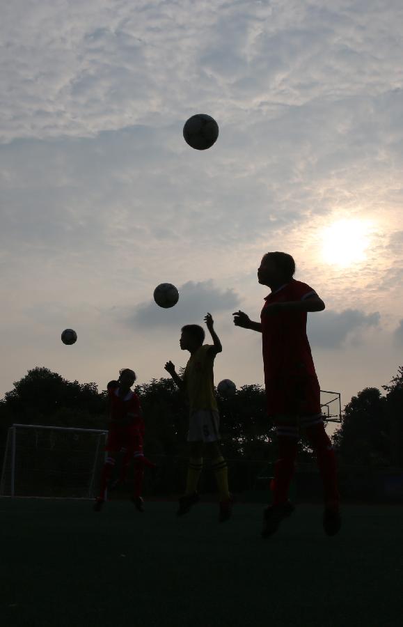 #CHINA-SICHUAN-HUAYING-PUPILS-FOOTBALL DREAM(CN)