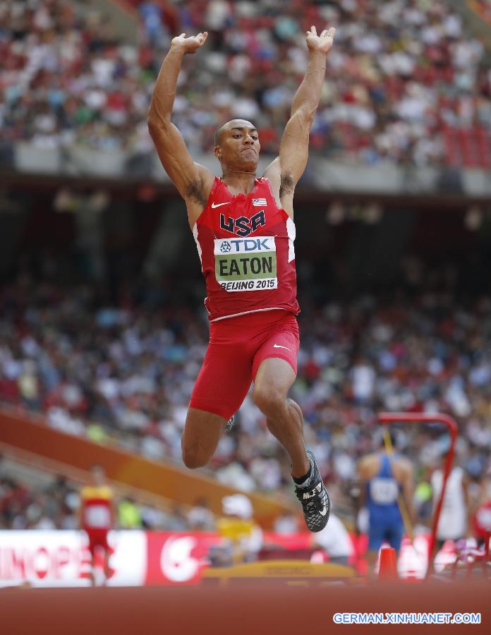 (SP)CHINA-BEIJING-IAAF WORLD CHAMPIONSHIPS-MEN'S DECATHLON-LONG JUMP