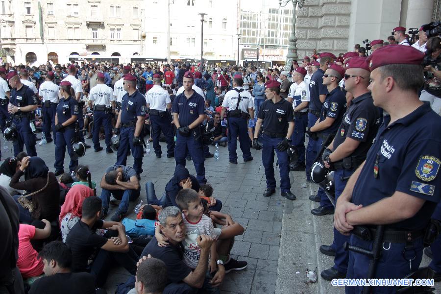 HUNGARY-BUDAPEST-RALWAY STATION-MIGRANTS