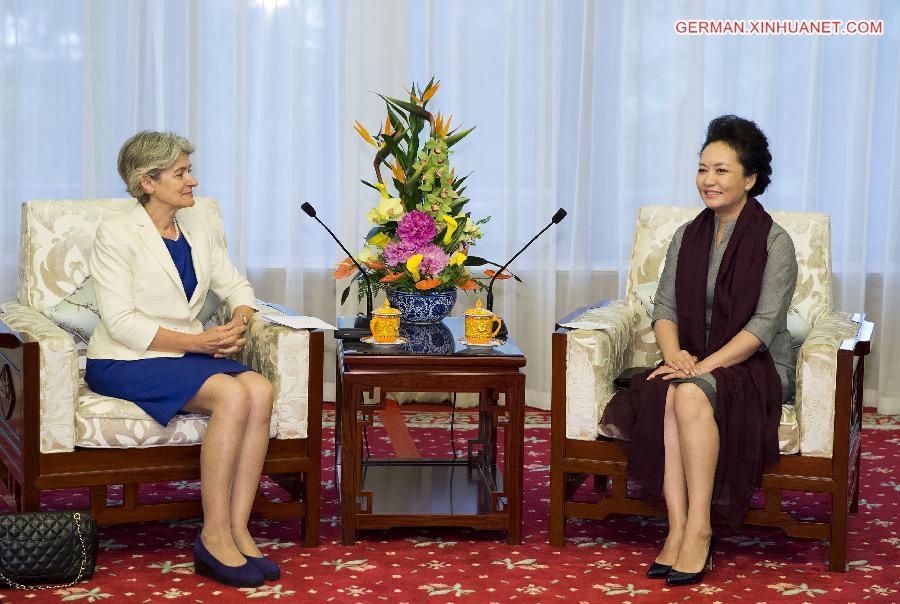 CHINA-BEIJING-PENG LIYUAN-UNESCO-IRINA BOKOVA-MEETING (CN)