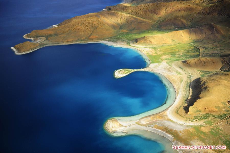 CHINA-TIBET-YAMZHO YUMCO LAKE-SECNERY (CN)