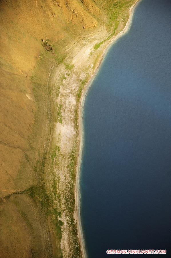 CHINA-TIBET-YAMZHO YUMCO LAKE-SECNERY (CN)