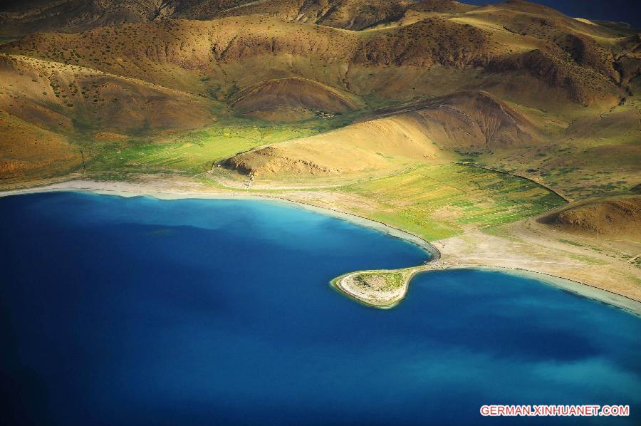 CHINA-TIBET-YAMZHO YUMCO LAKE-SECNERY (CN)