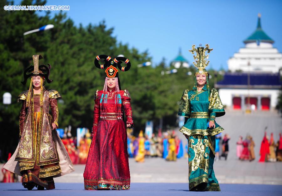 CHINA-INNER MONGOLIA-ULANHOT-COSTUME FESTIVAL (CN)