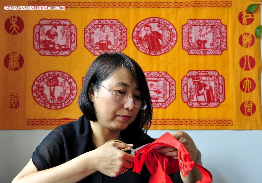 CHINA-HEBEI-PAPER CUTTING-ART (CN)