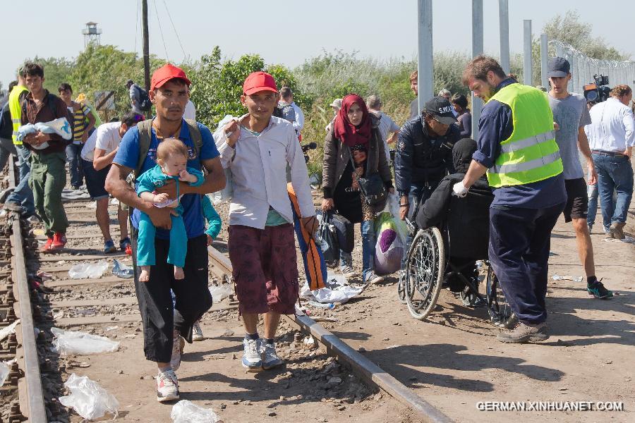 HUNGARY-ROSZKE-MIGRATION-BORDER CLOSING